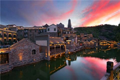 【北京当地玩乐】北京古北水镇“月似当时”温馨双人2天1晚套餐