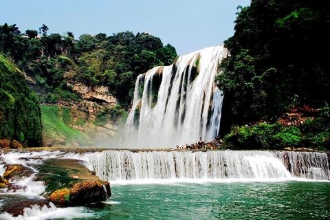 贵州黄果树镇远古城德苗寨苗年动车3天