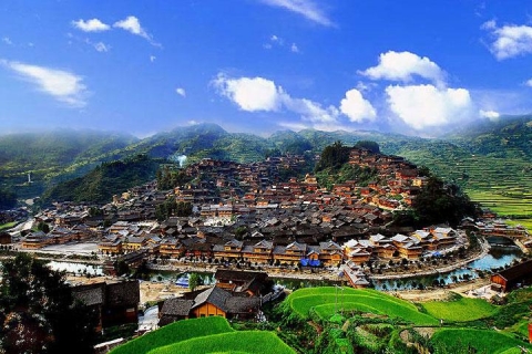 贵州西江千户苗寨黄果树瀑布动车4天